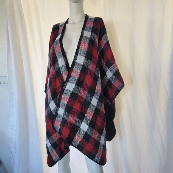 Woolrich womens reversible poncho plaid red and plain black one size - Picture 6 of 10
